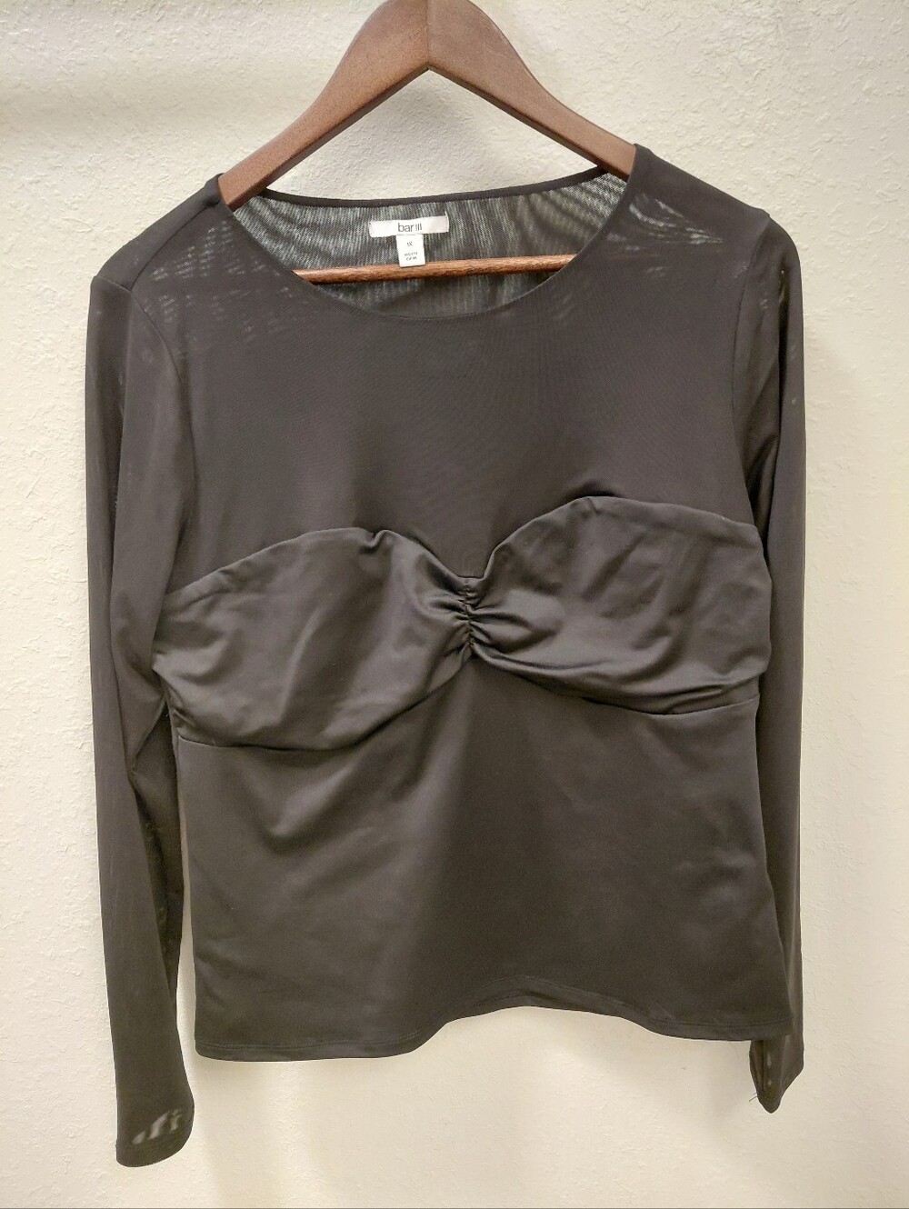 Womens Bardot Black Long-Sleeve Twist-Front Crop Top . Size XL.